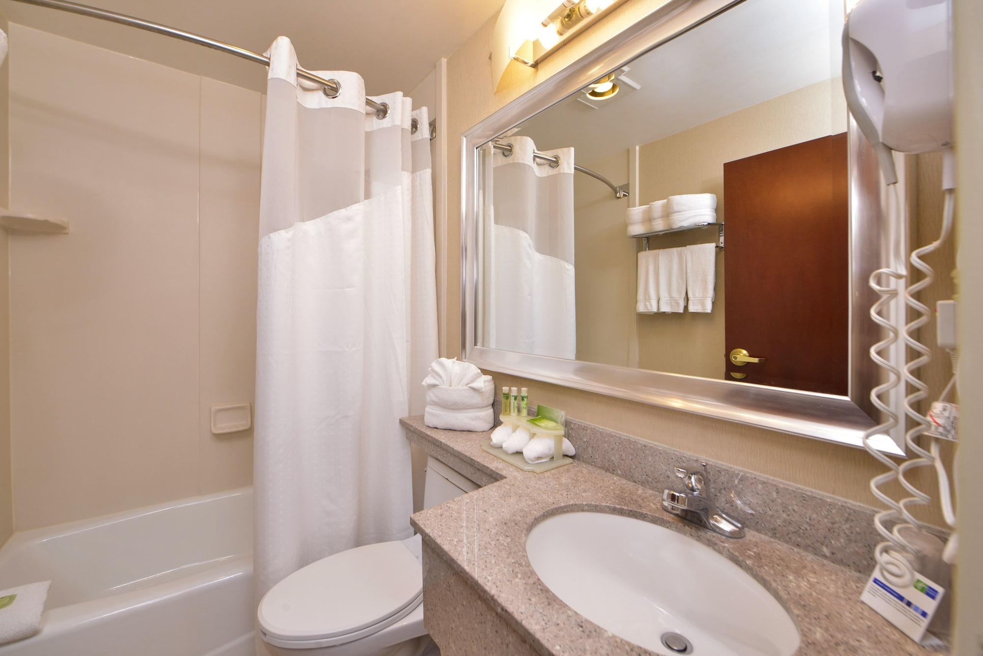 Holiday Inn Express Kennedy Airport, An Ihg Hotel Nova York Exterior foto