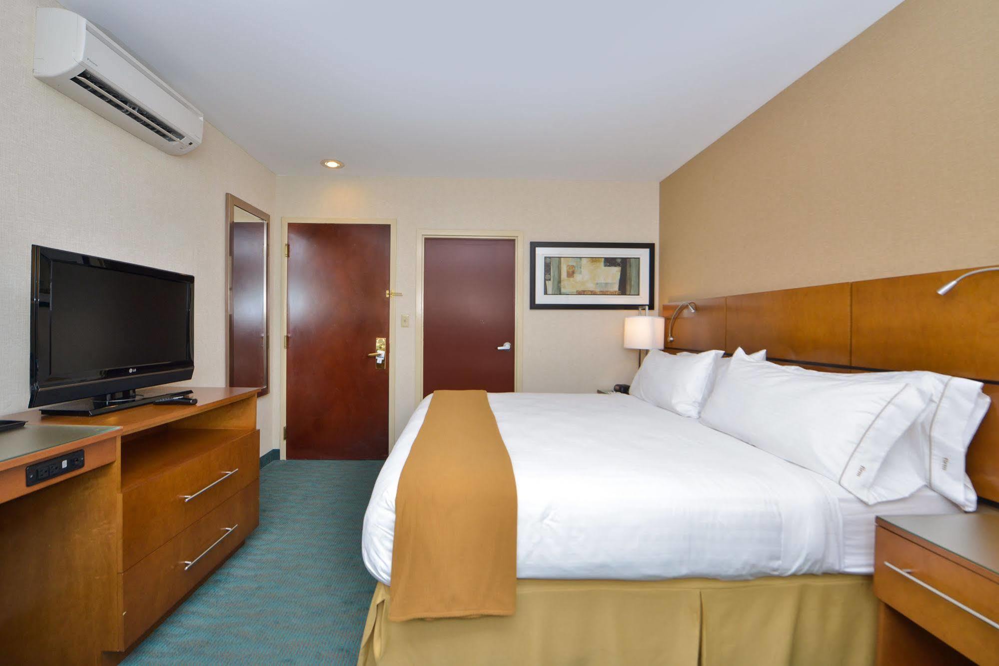 Holiday Inn Express Kennedy Airport, An Ihg Hotel Nova York Exterior foto
