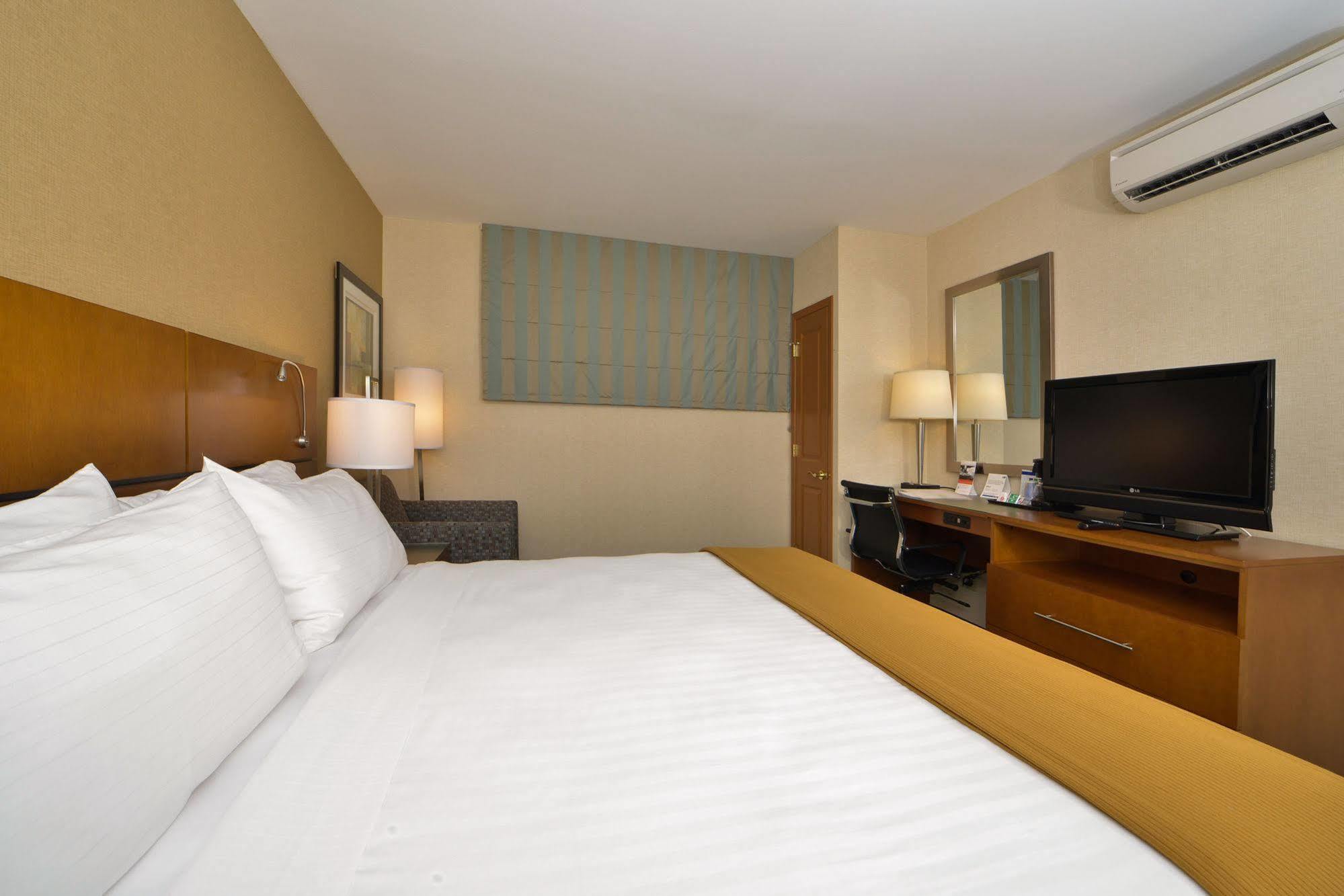 Holiday Inn Express Kennedy Airport, An Ihg Hotel Nova York Exterior foto